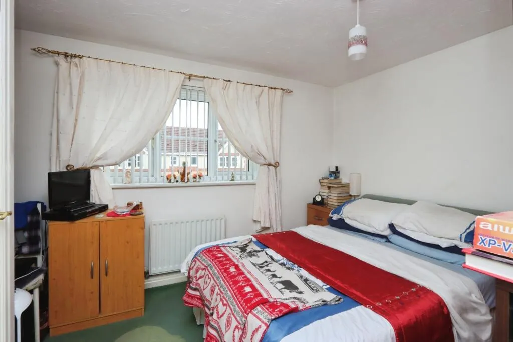 2 bed Semi-Detached