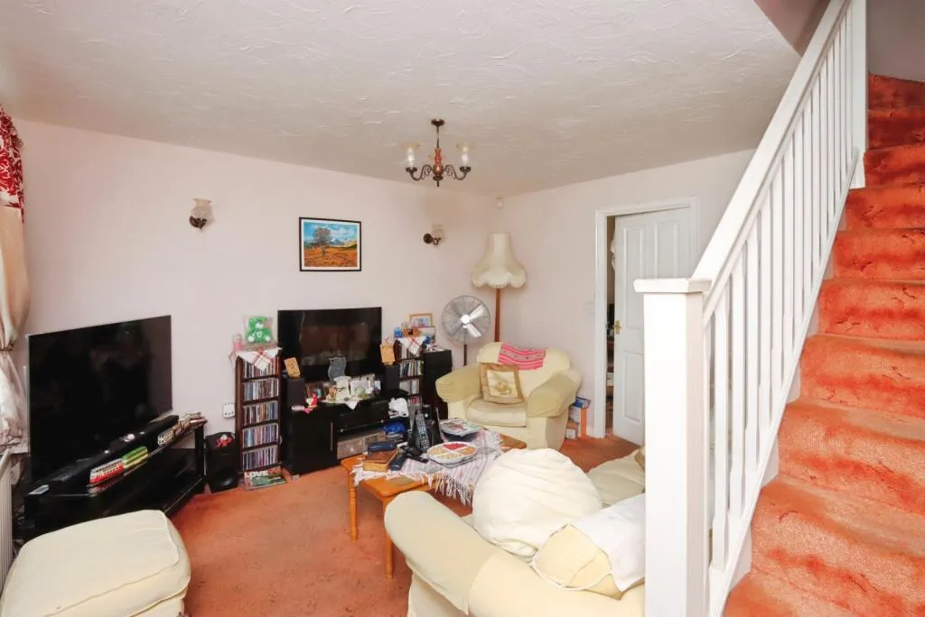 2 bed Semi-Detached