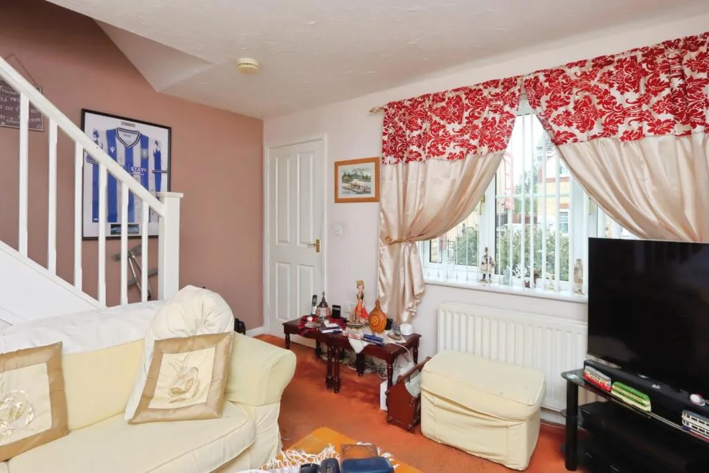 2 bed Semi-Detached
