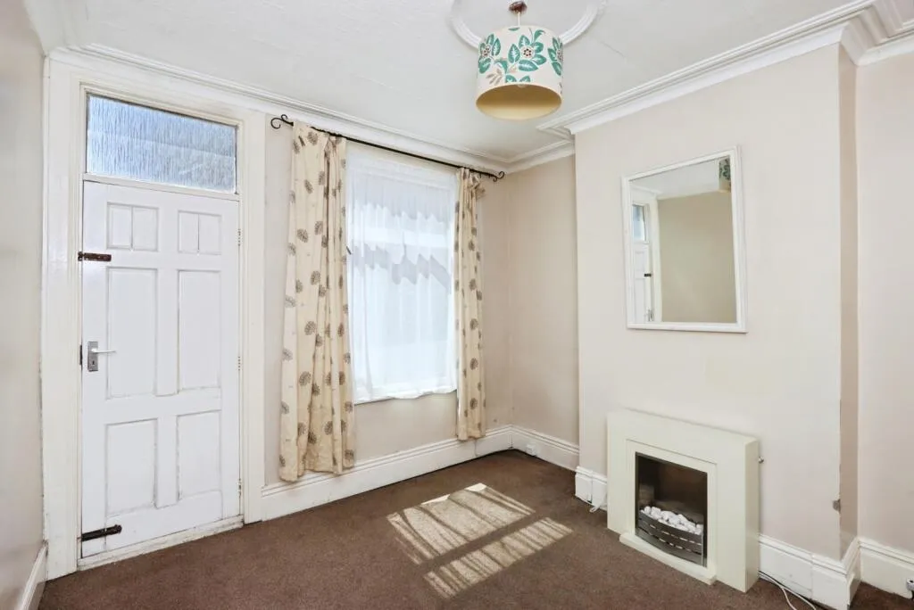2 bed Terraced