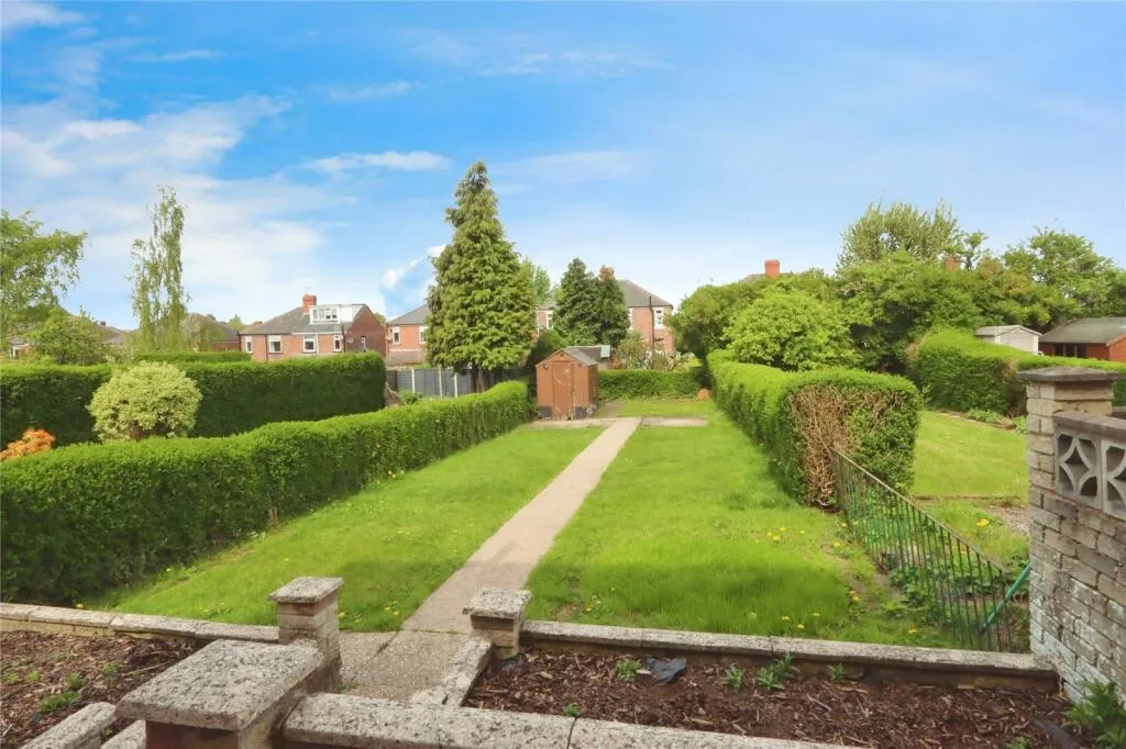 2 bed Semi-Detached