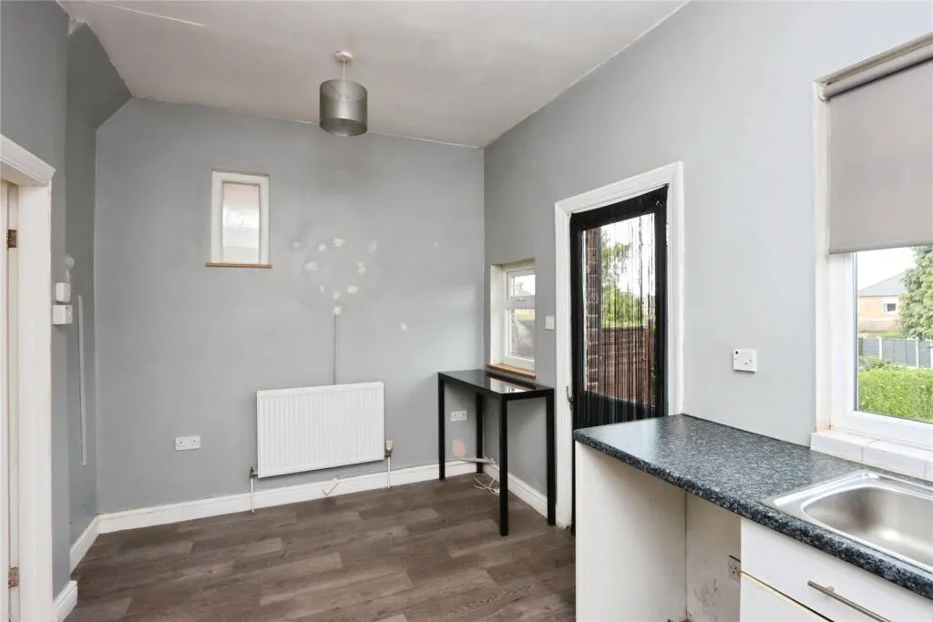 2 bed Semi-Detached