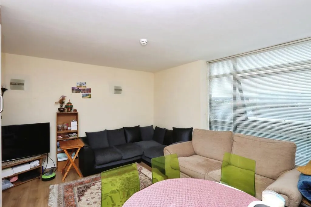 2 bed Apartment