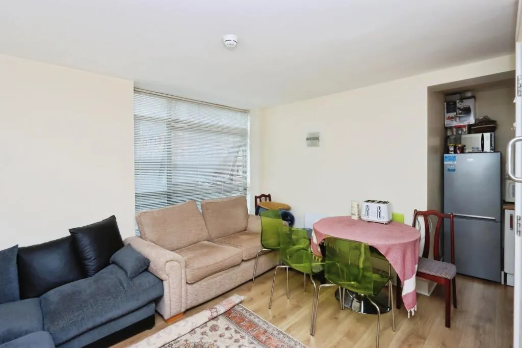 2 bed Apartment