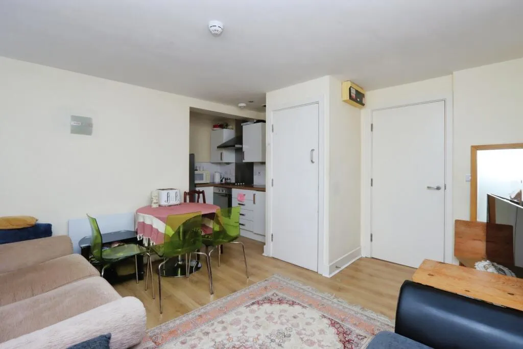 2 bed Apartment