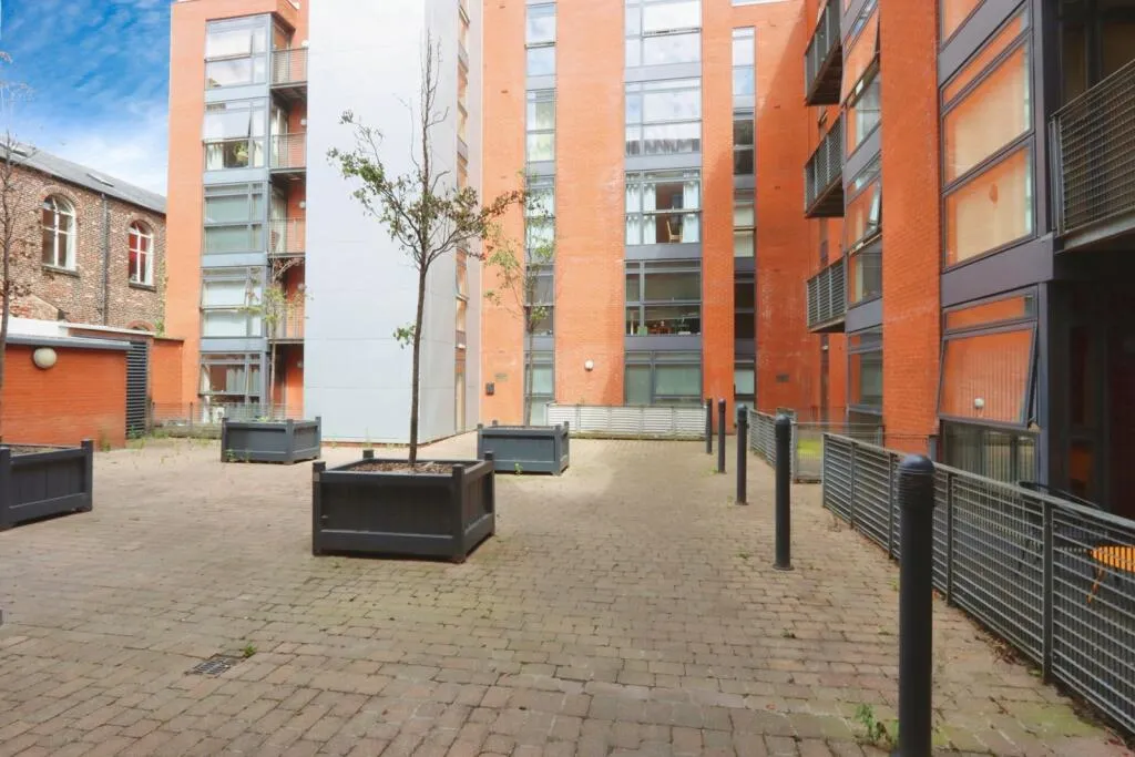 2 bed Apartment