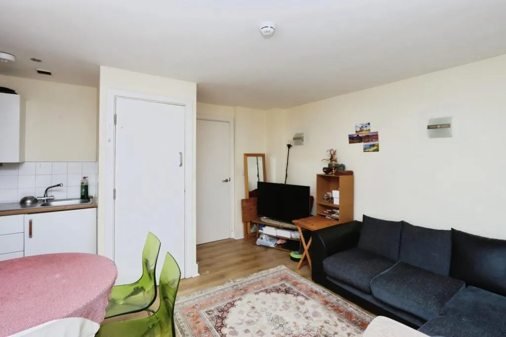 2 bed Apartment