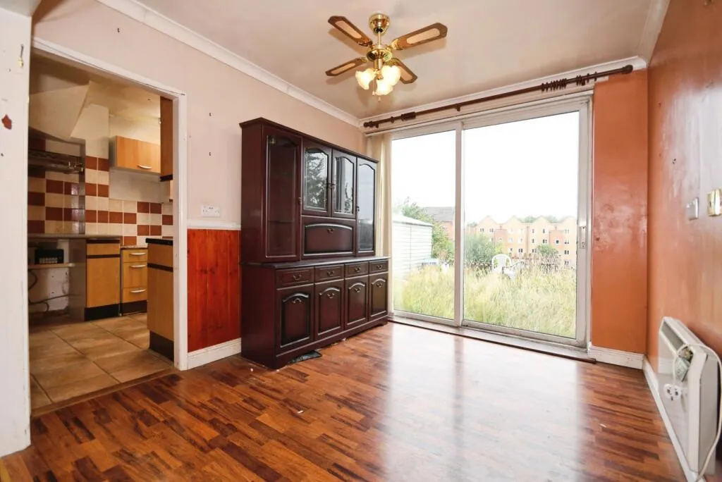 3 bed Semi-Detached