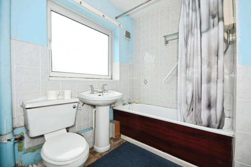 3 bed Semi-Detached