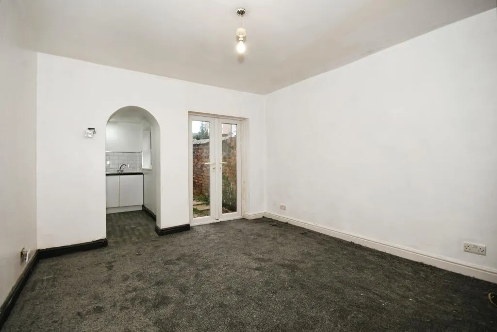 2 bed End of Terrace