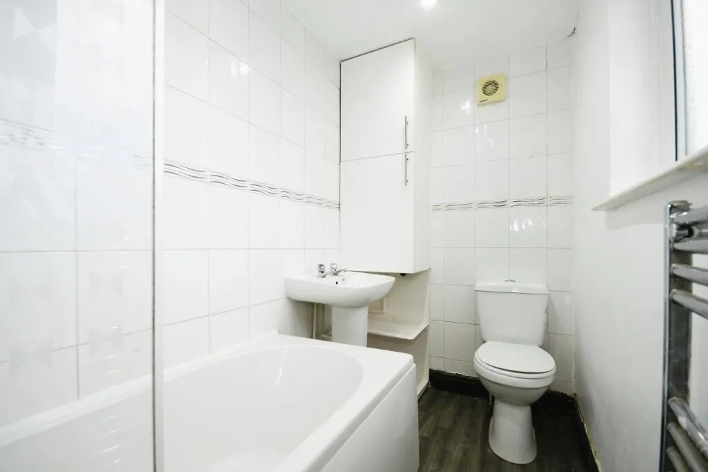 2 bed End of Terrace