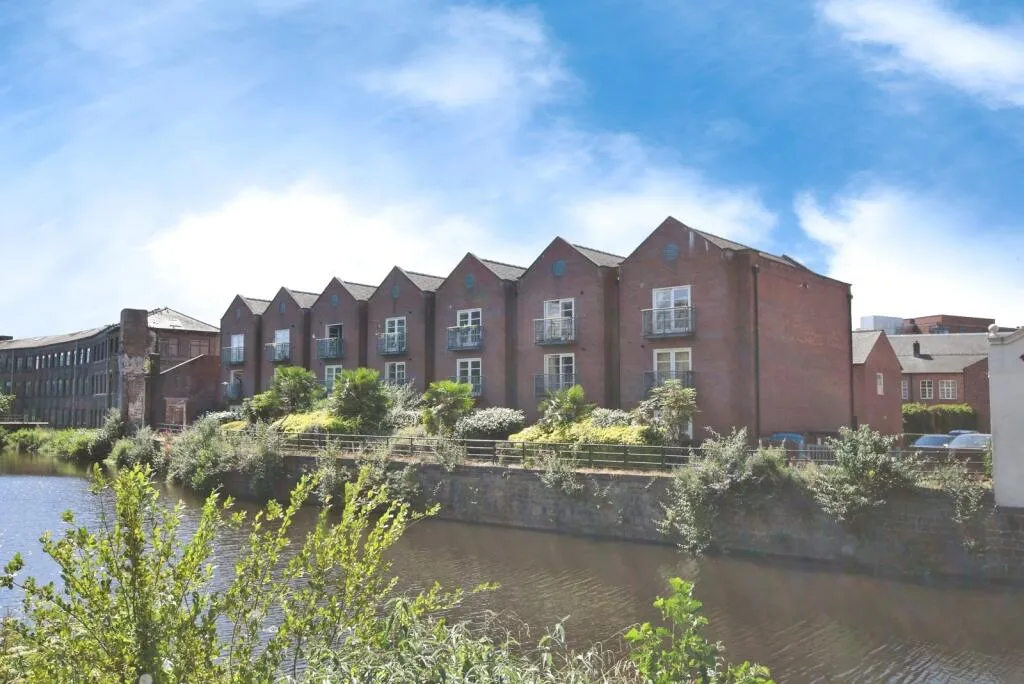 2 bed Apartment
