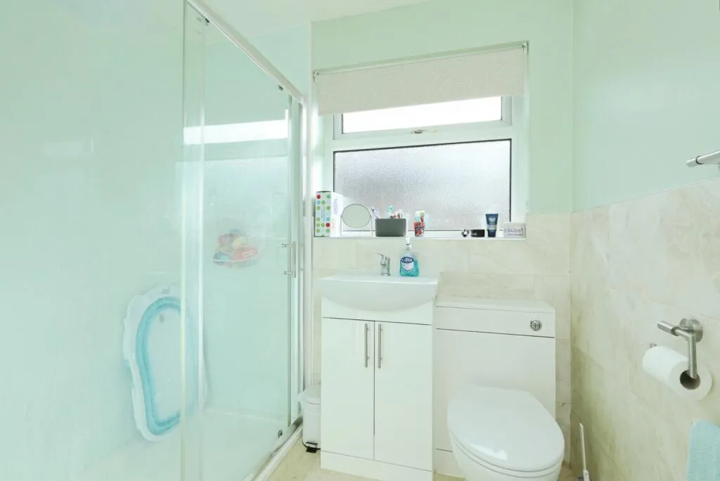 2 bed Detached Bungalow
