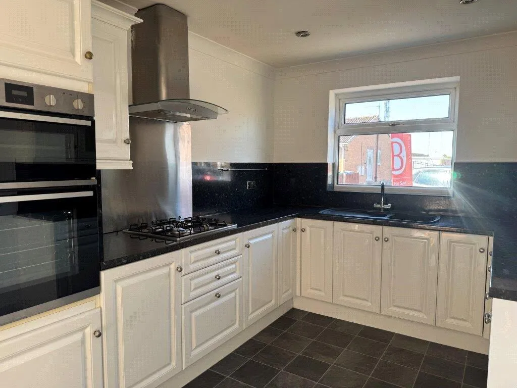 2 bed Detached Bungalow