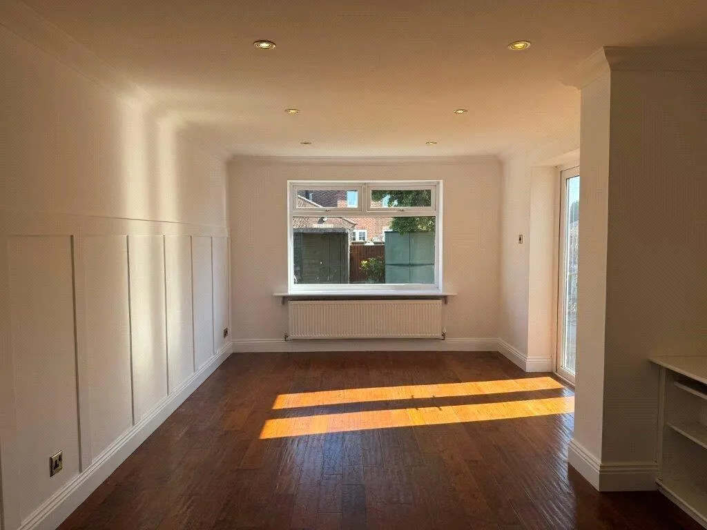 2 bed Detached Bungalow