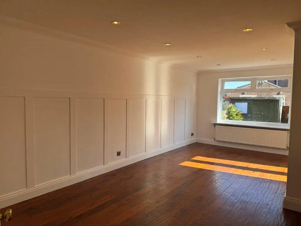 2 bed Detached Bungalow