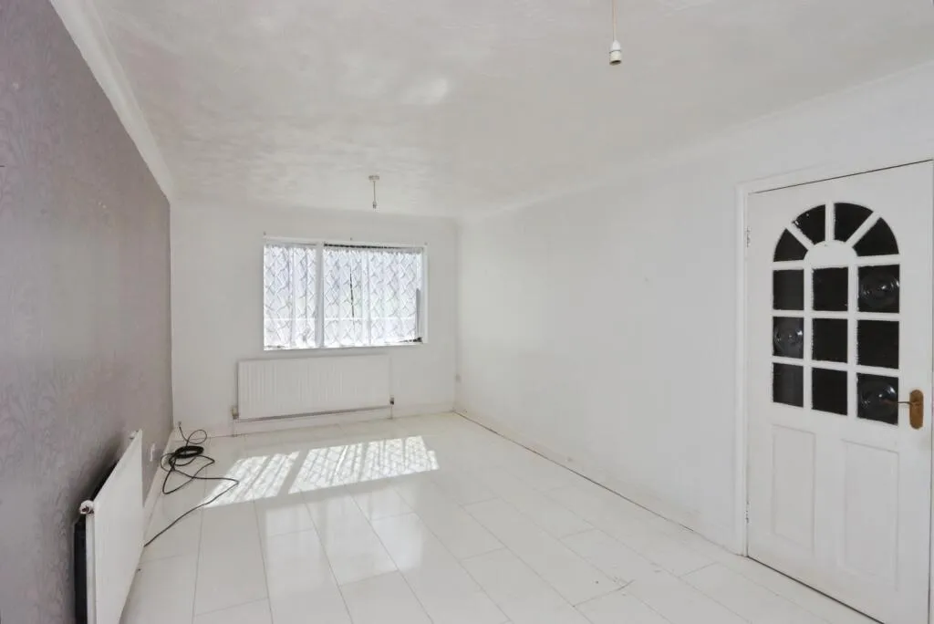 3 bed Terraced