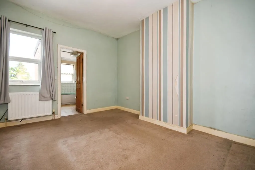 2 bed Terraced