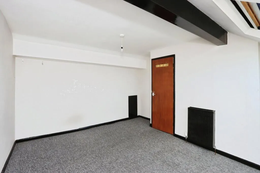 3 bed Terraced