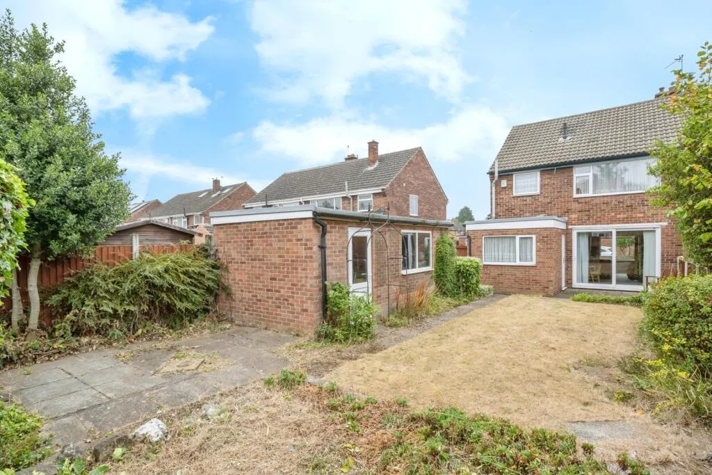 3 bed Semi-Detached