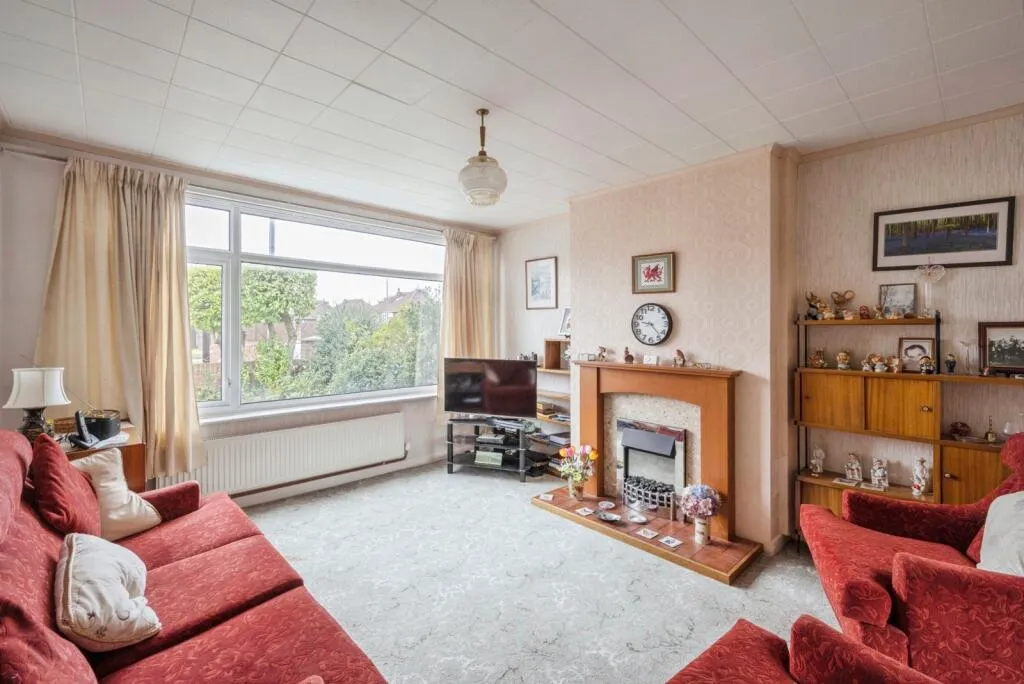 3 bed Semi-Detached