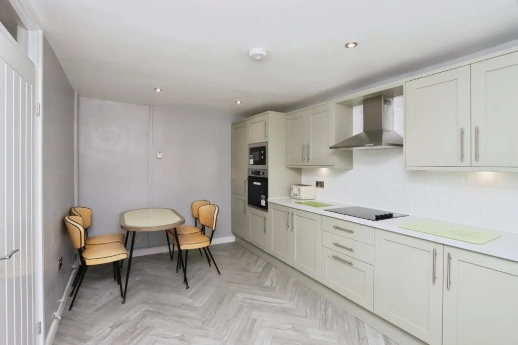 3 bed Terraced