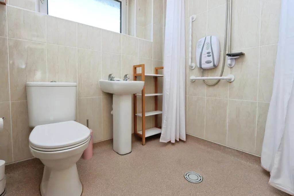 3 bed Terraced