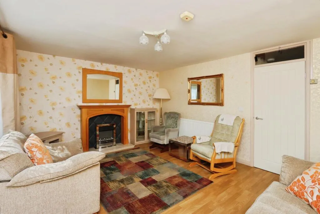 3 bed Terraced
