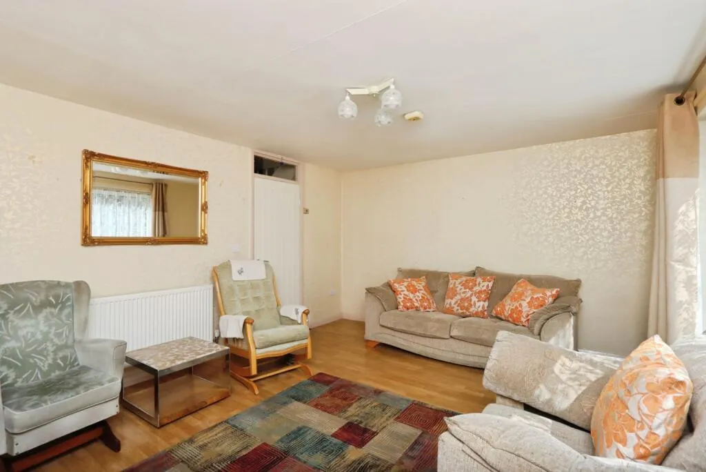 3 bed Terraced