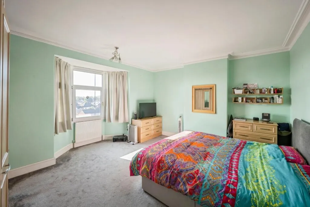 5 bed End of Terrace