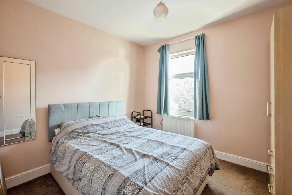 5 bed End of Terrace