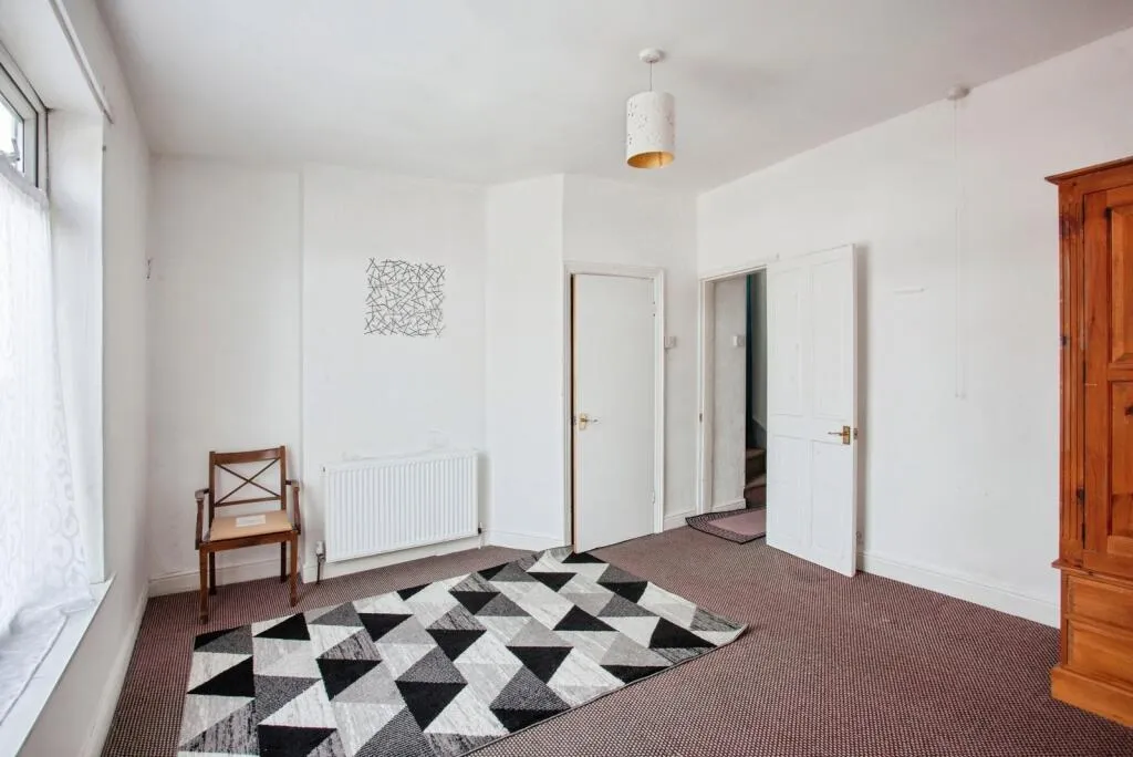 3 bed Terraced