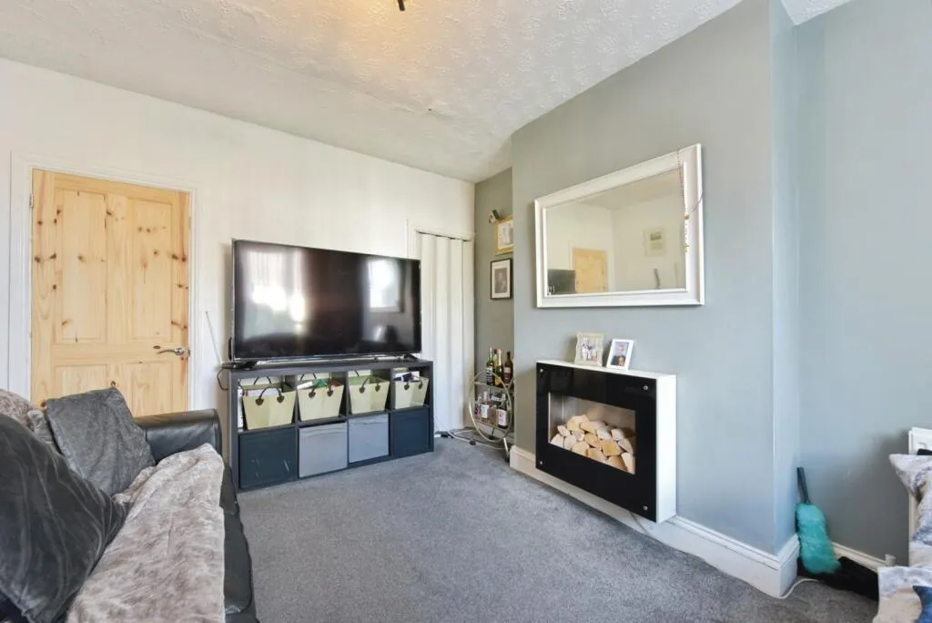 2 bed Terraced