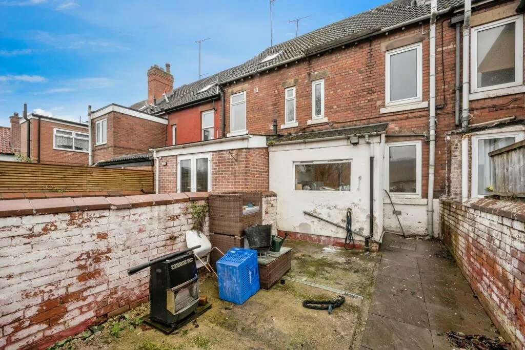 2 bed Terraced