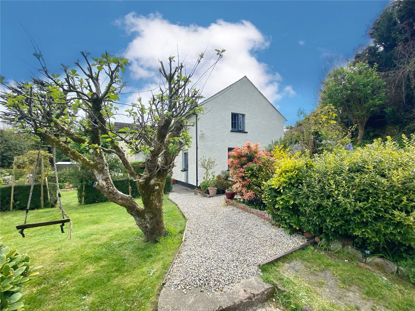 4 bed Semi-Detached