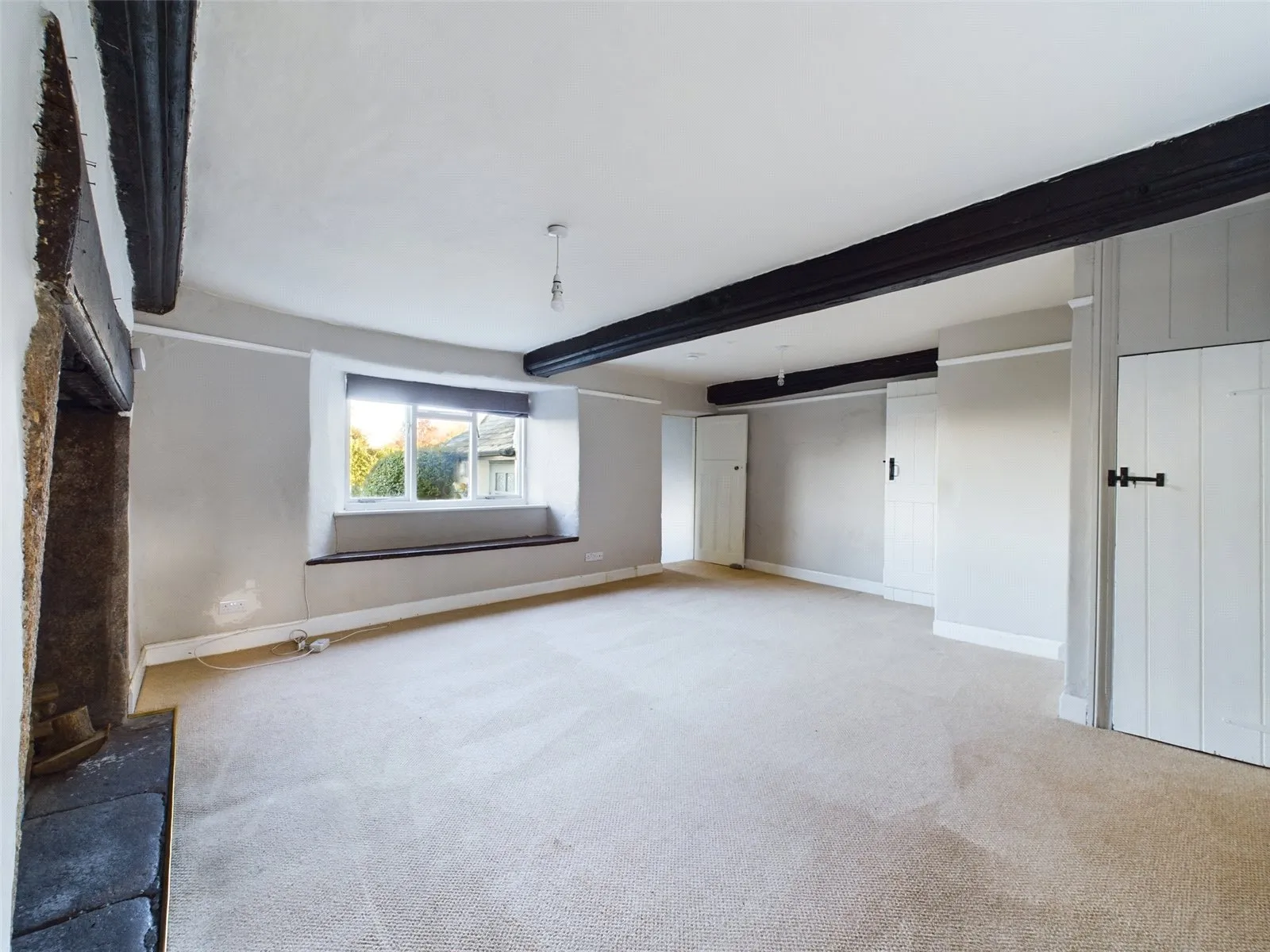 4 bed Semi-Detached