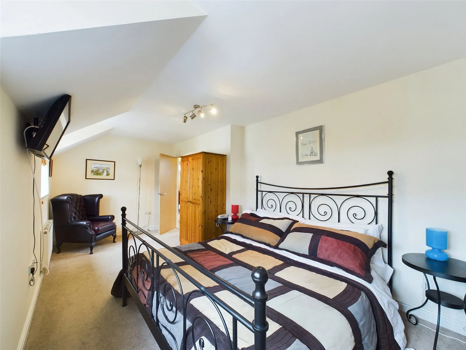 2 bed Apartment