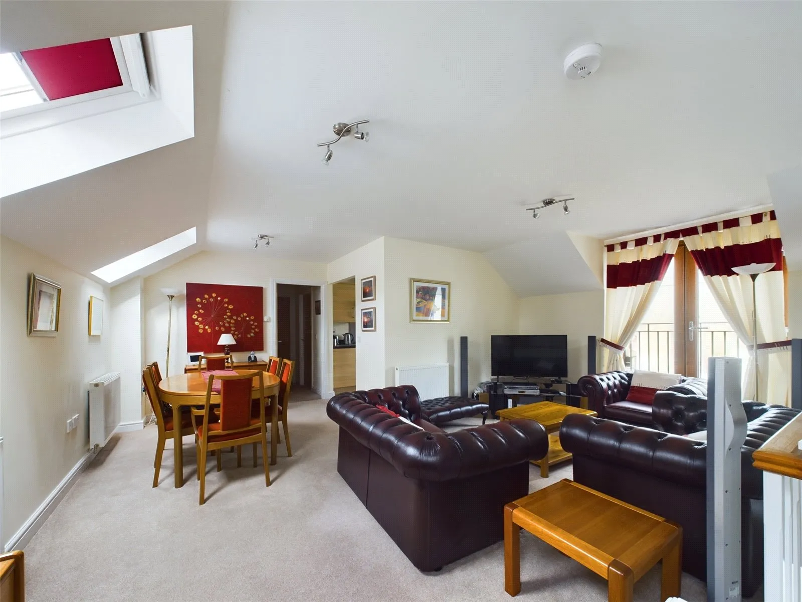 2 bed Apartment