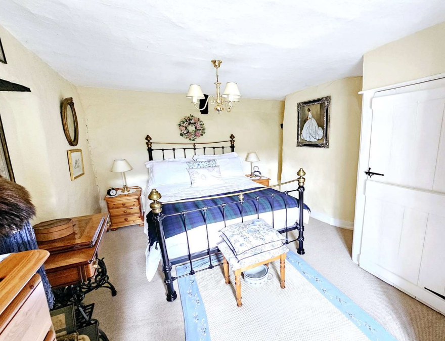 3 bed Character Property