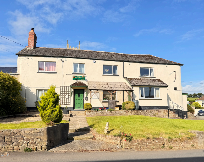 4 bed Pub