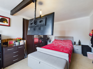 4 bed Pub