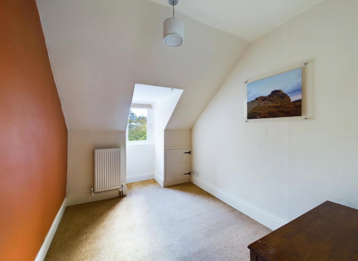 5 bed Terraced