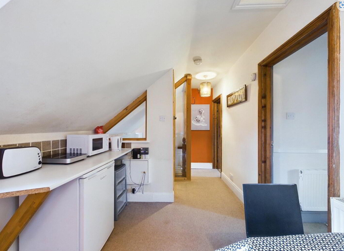 5 bed Terraced