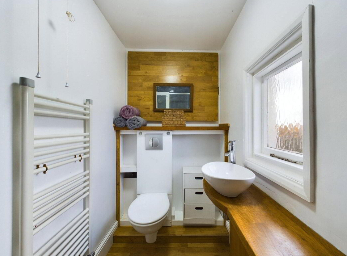 5 bed Terraced