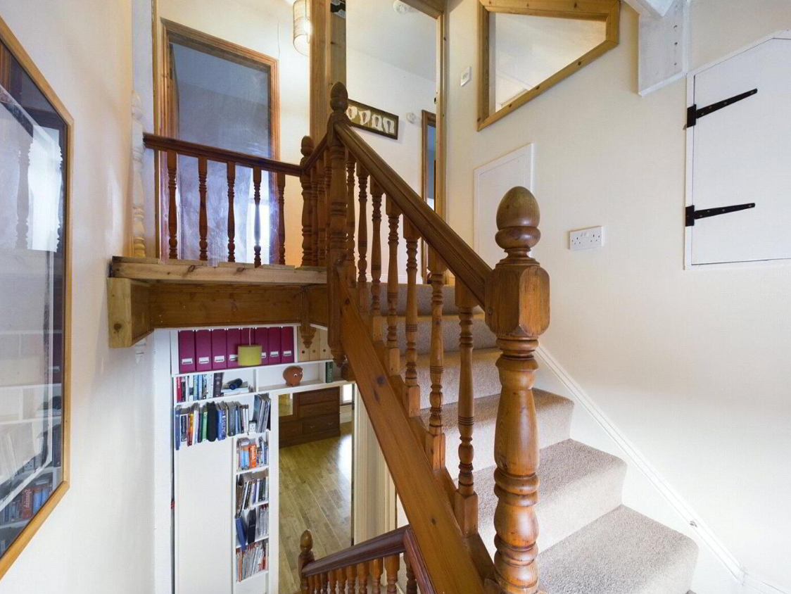 5 bed Terraced