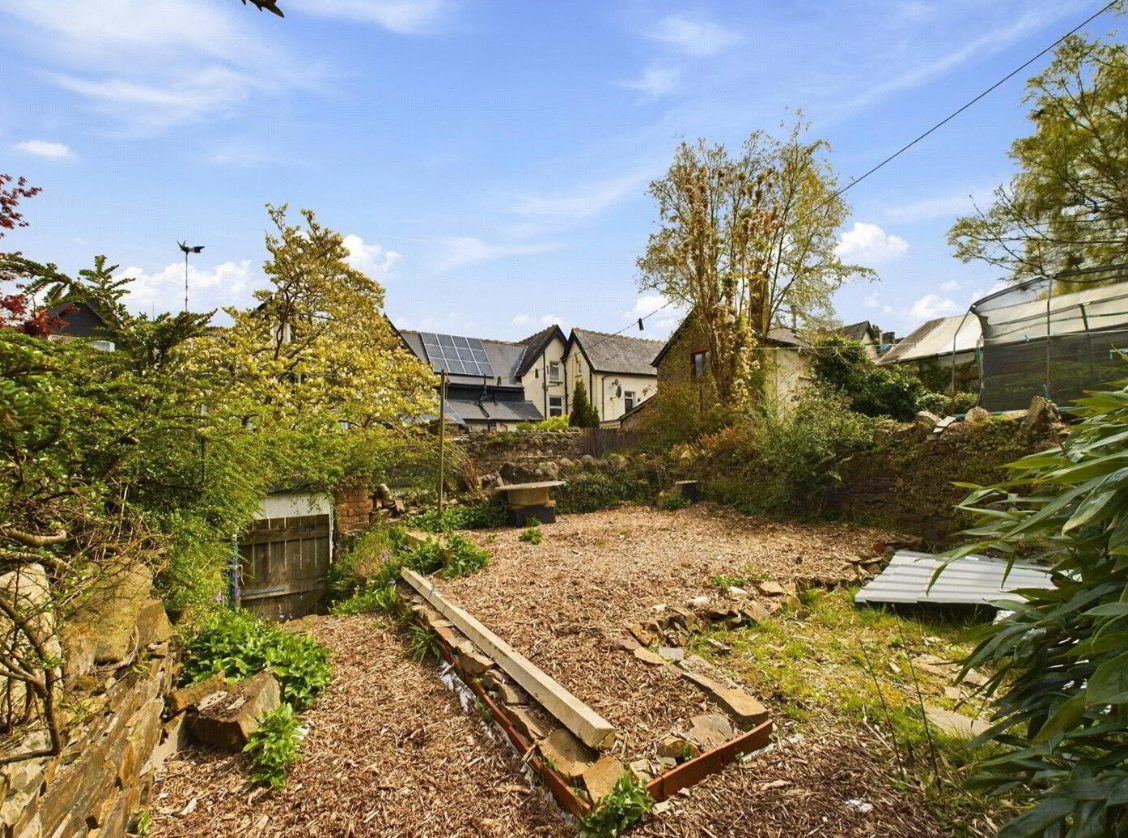 5 bed Terraced