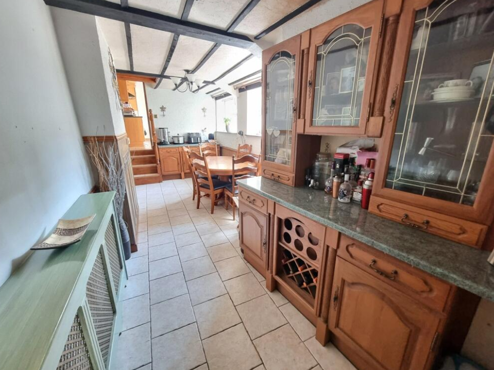 4 bed Terraced