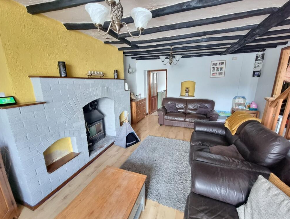 4 bed Terraced