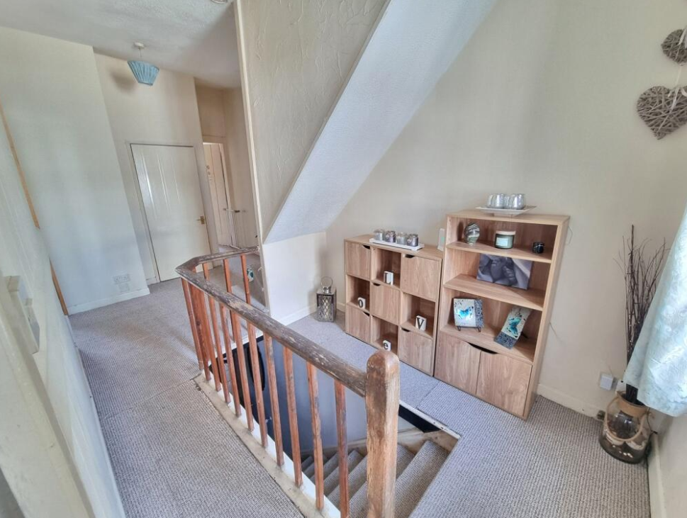 4 bed Terraced