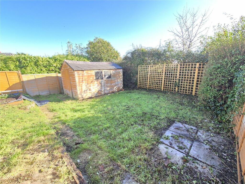 3 bed End of Terrace